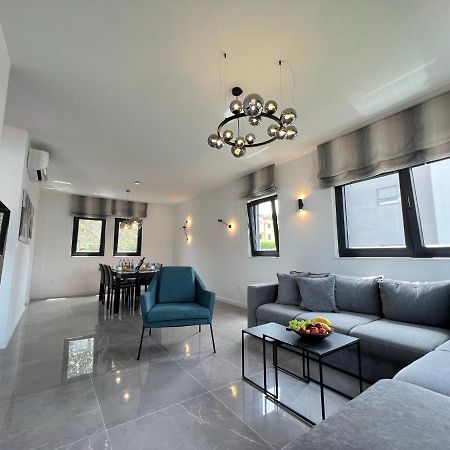 Beachfront House Olbia With Private Parking Трогир Экстерьер фото