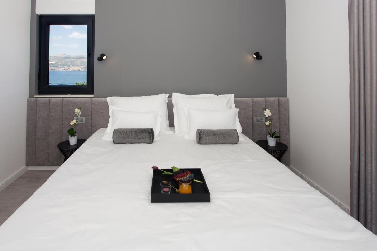 Beachfront House Olbia With Private Parking Трогир Экстерьер фото