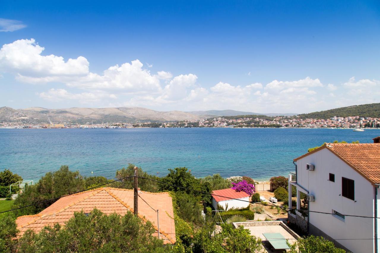 Beachfront House Olbia With Private Parking Трогир Экстерьер фото