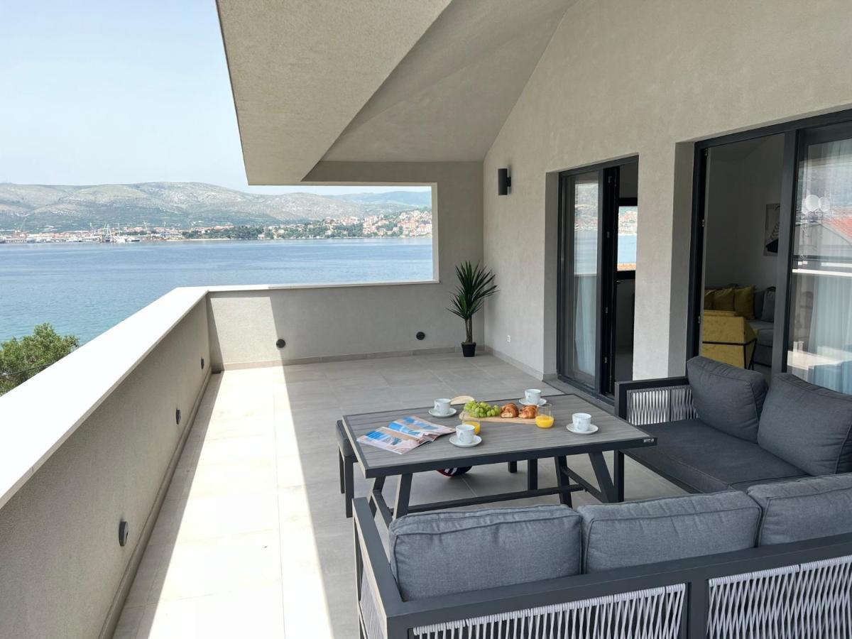 Beachfront House Olbia With Private Parking Трогир Экстерьер фото