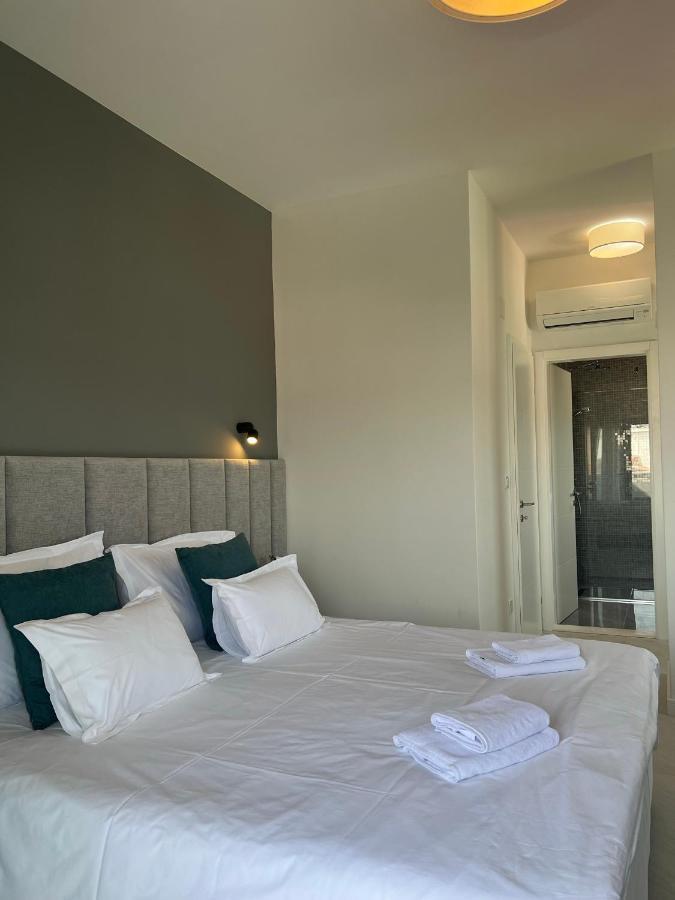 Beachfront House Olbia With Private Parking Трогир Экстерьер фото