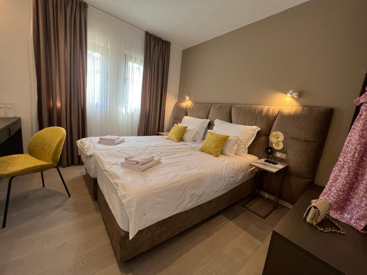 Beachfront House Olbia With Private Parking Трогир Экстерьер фото
