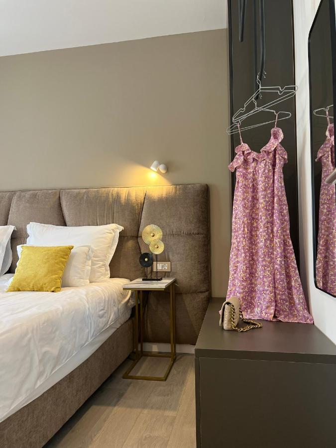 Beachfront House Olbia With Private Parking Трогир Экстерьер фото
