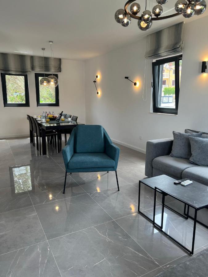 Beachfront House Olbia With Private Parking Трогир Экстерьер фото