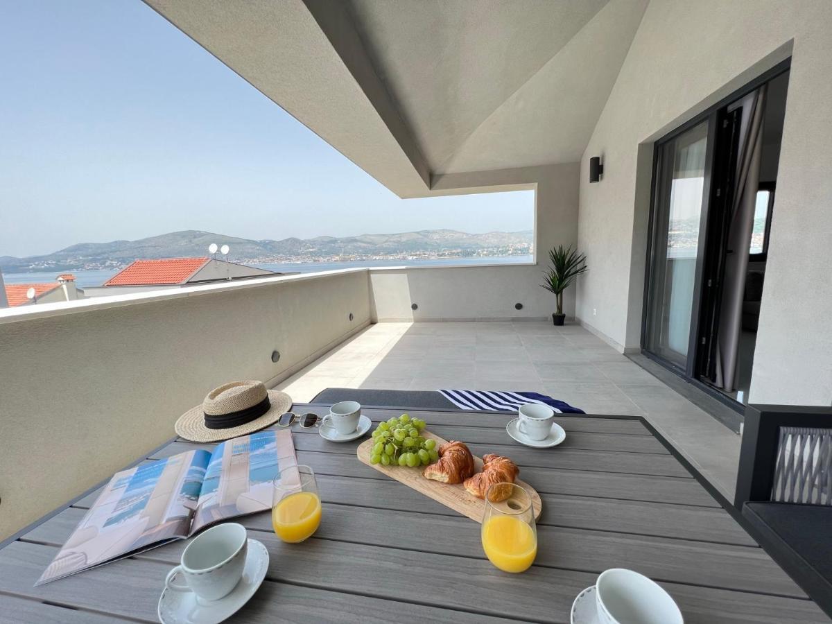 Beachfront House Olbia With Private Parking Трогир Экстерьер фото